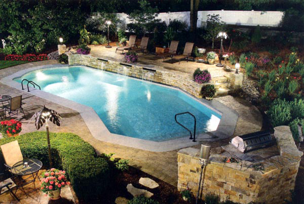 Roman Pool With Freeform Design Style